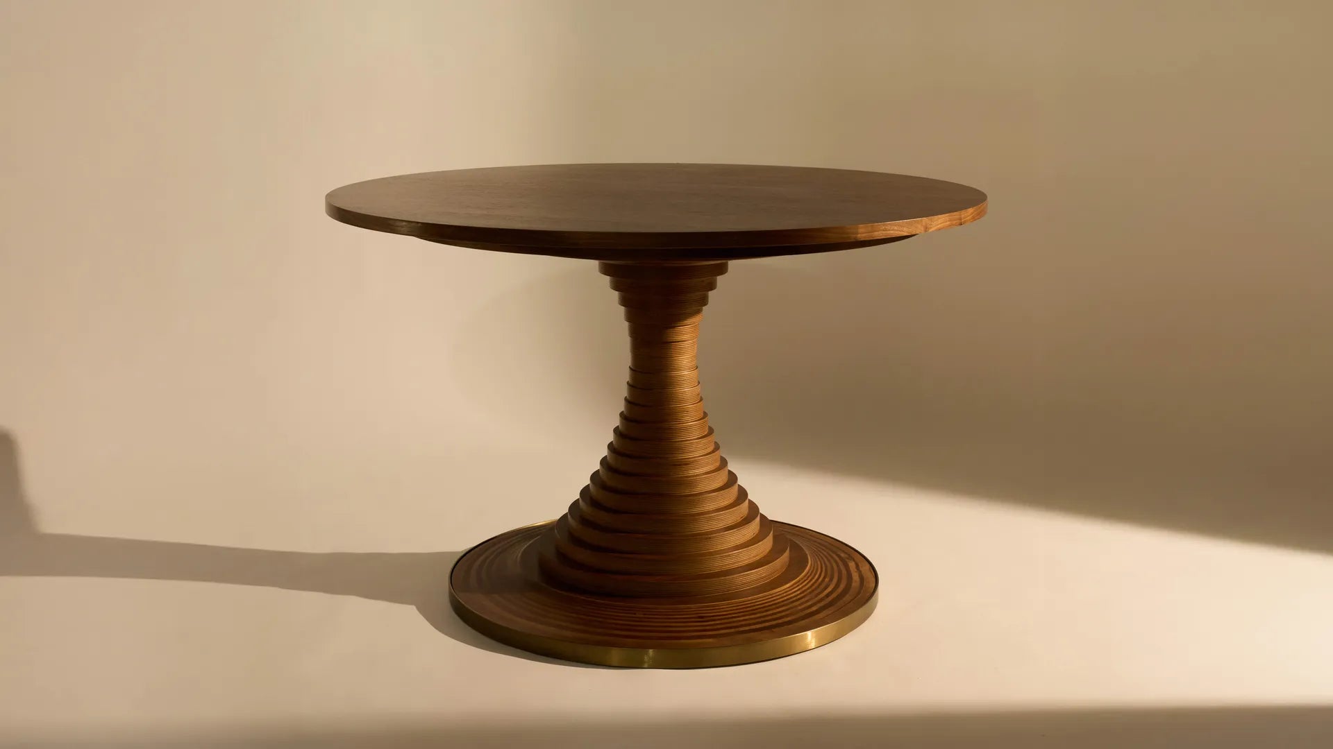 Tavolo a Dischi Dining Table