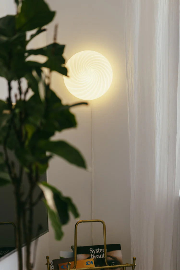 Murano Swirl ceiling or wall lamp - white