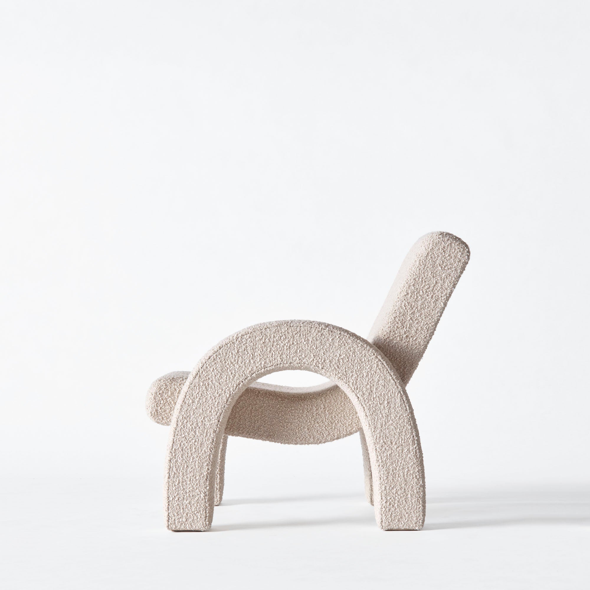 Arco Lounge Chair Boucle / Dusty Deco