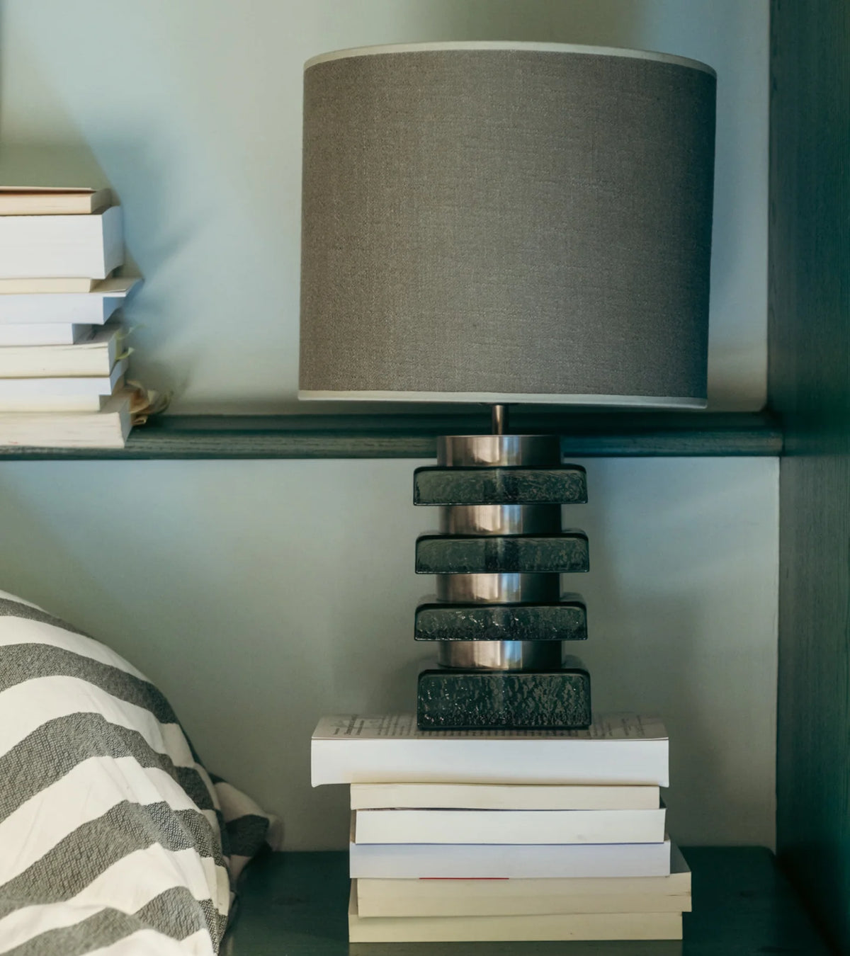 Marta amber glass table lamp