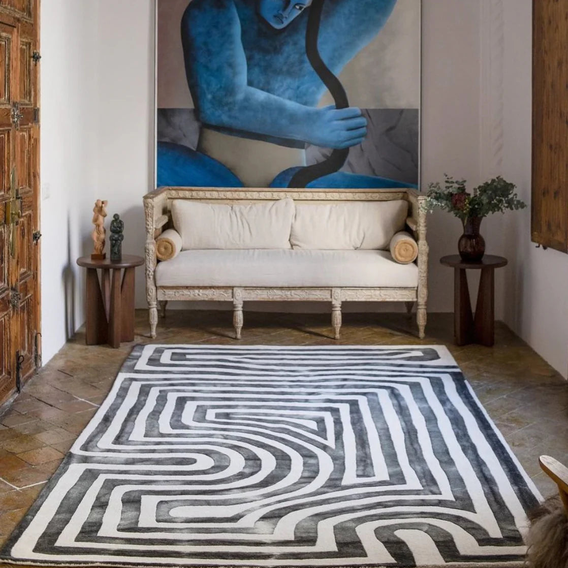 Dip Dye Labyrinth Rug Charcoal