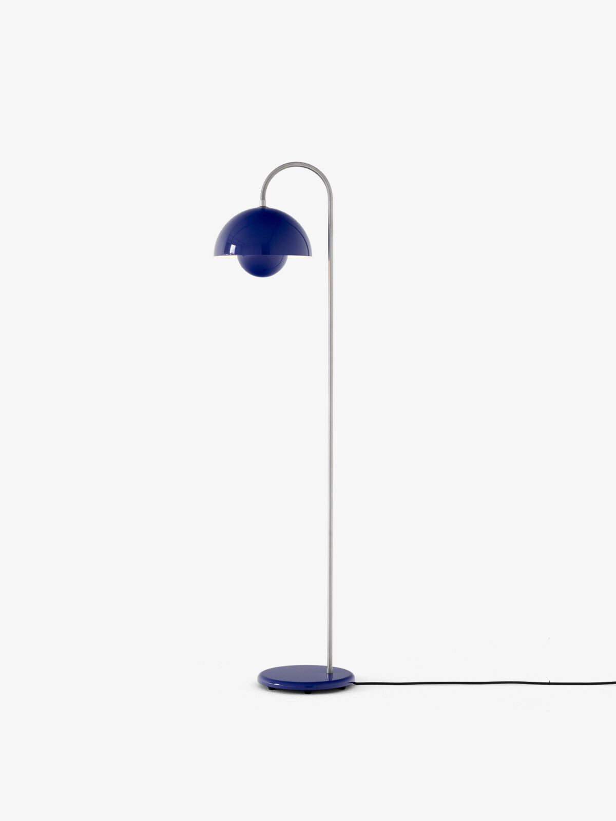 FLOWERPOT VP12 FLOOR LAMP BY VERNER PANTON