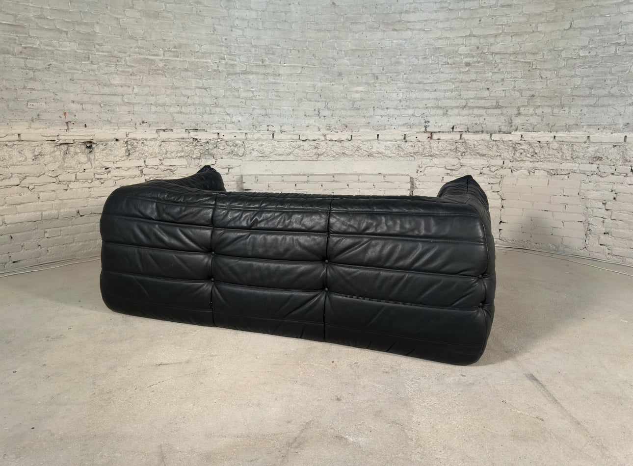 Ligne Roset medium Togo black leather