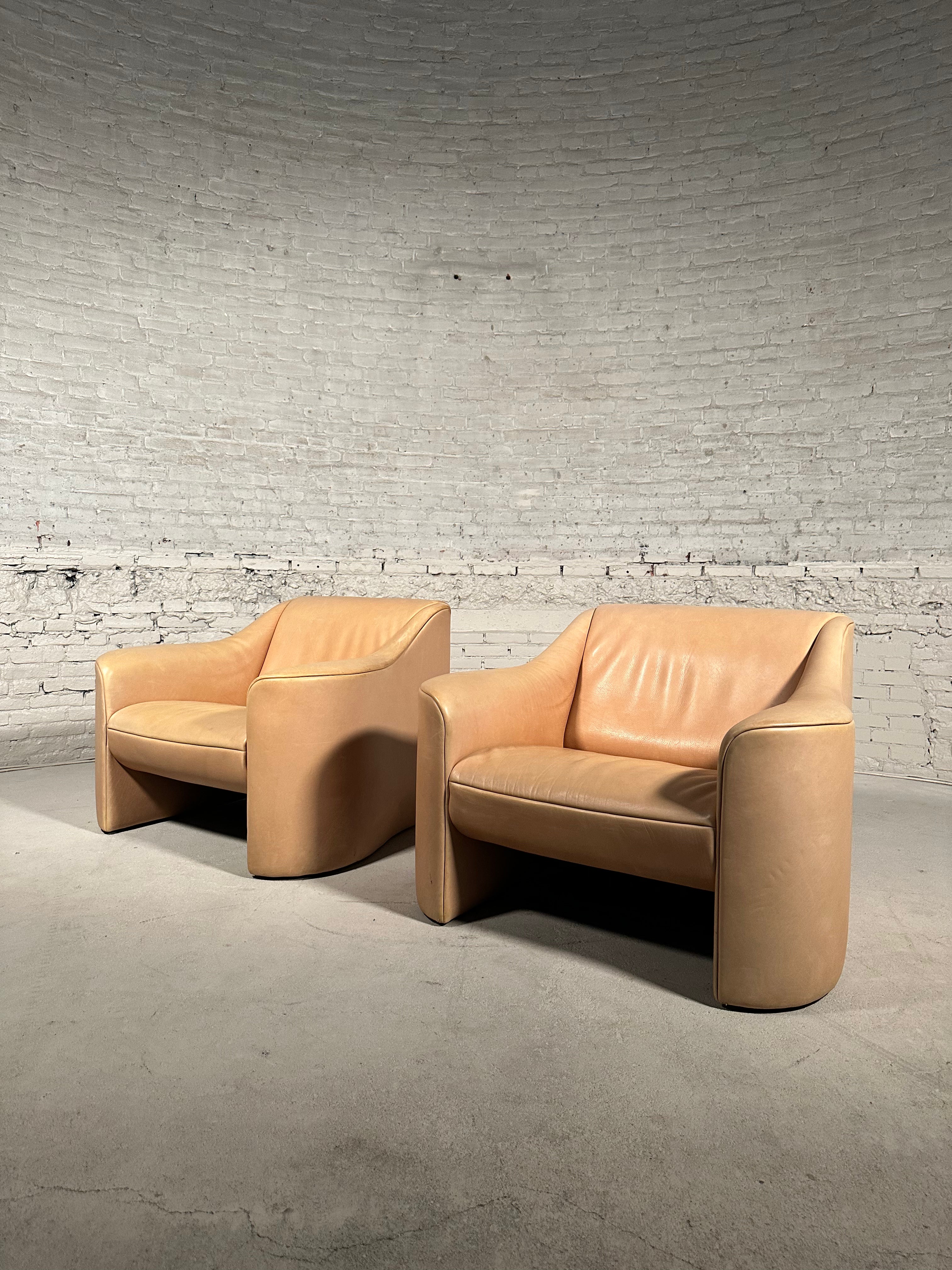 Matteo Grassi Esquire Armchair by Luigi Massoni & Giorgio Matteo Grassi Esquire Armchair by Luigi Massoni & Giorgio