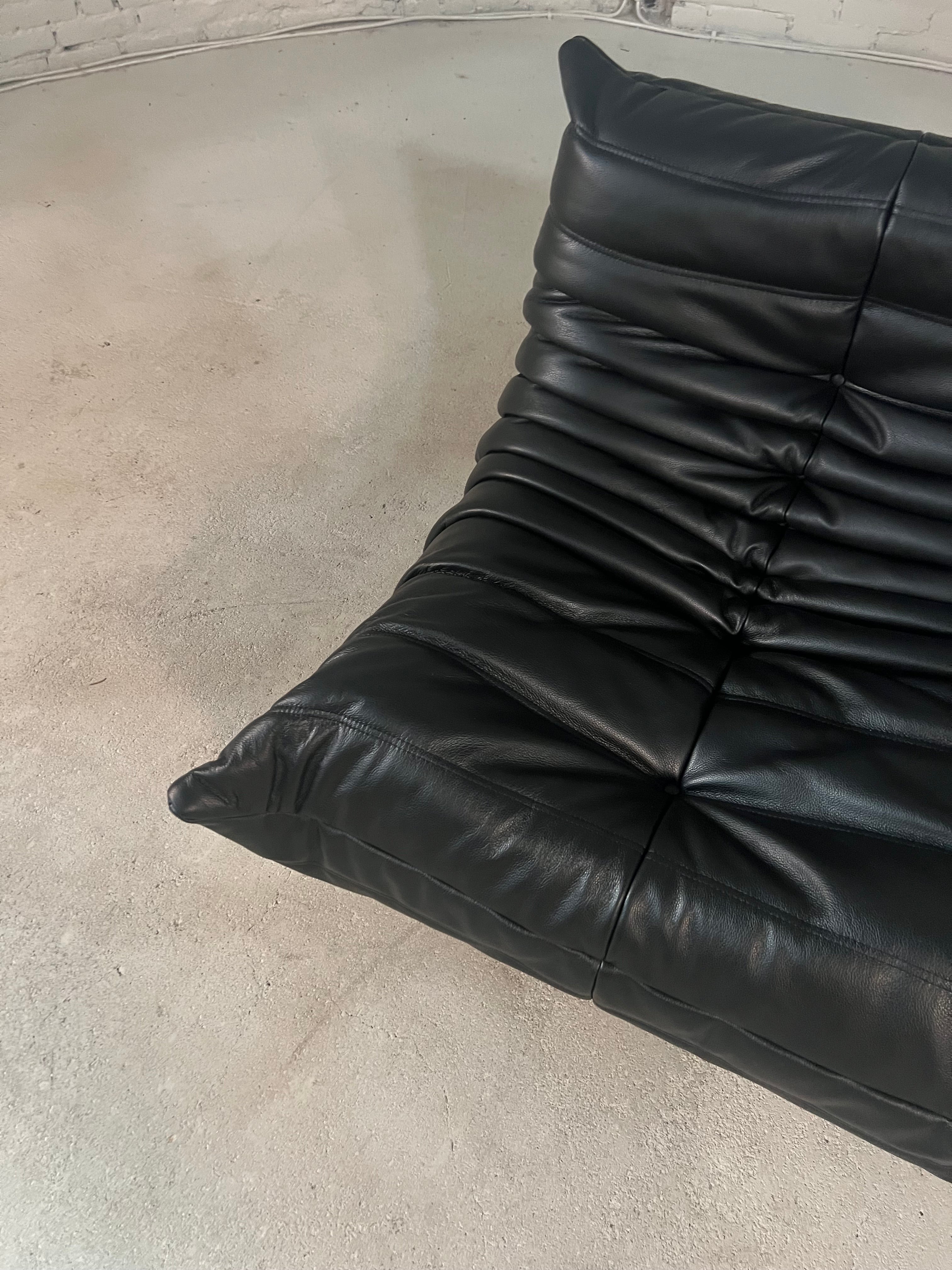 Togo 1-seater by Michel Ducaroy for Ligne Roset All Black