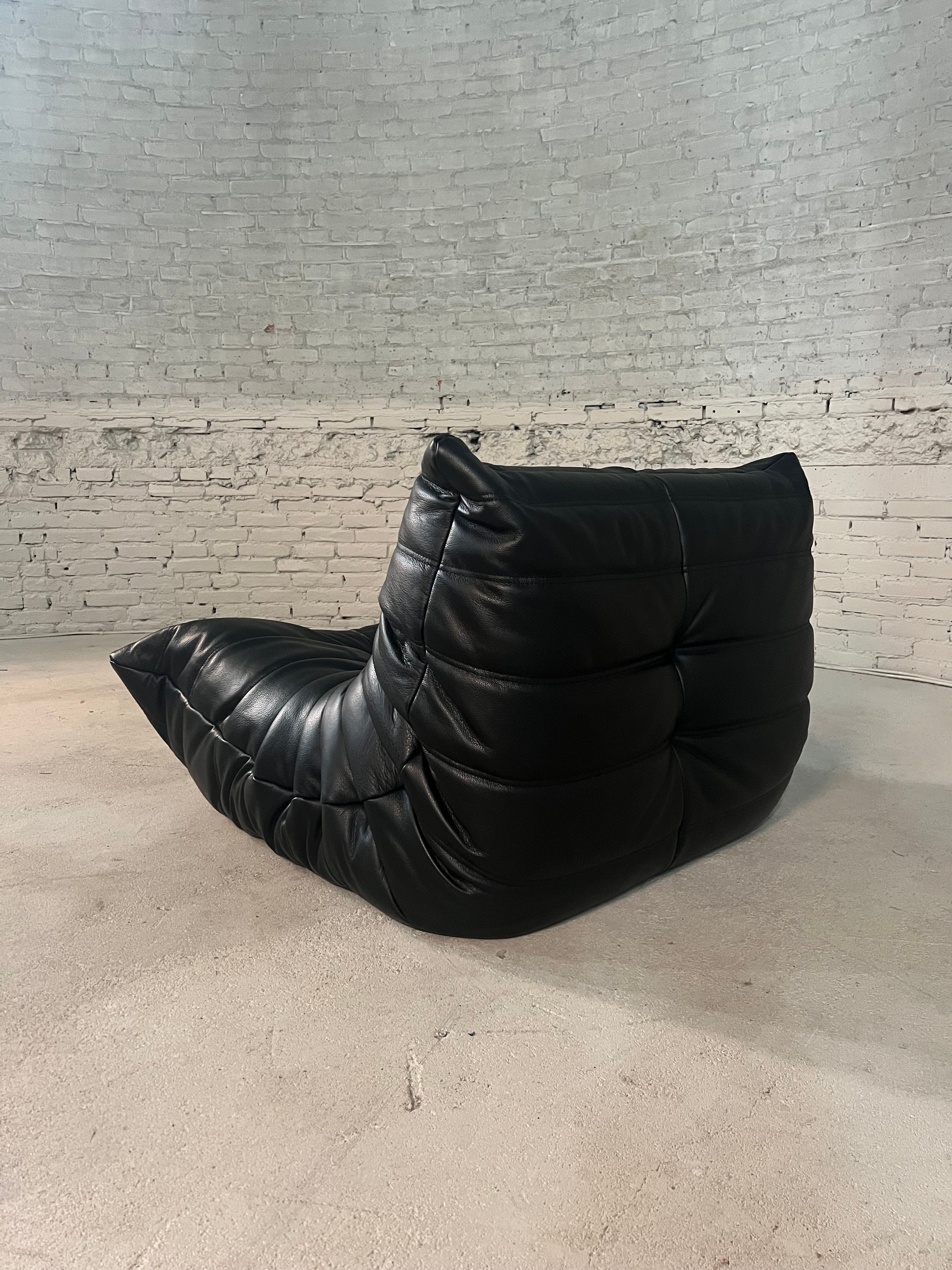 Togo 1-seater by Michel Ducaroy for Ligne Roset All Black