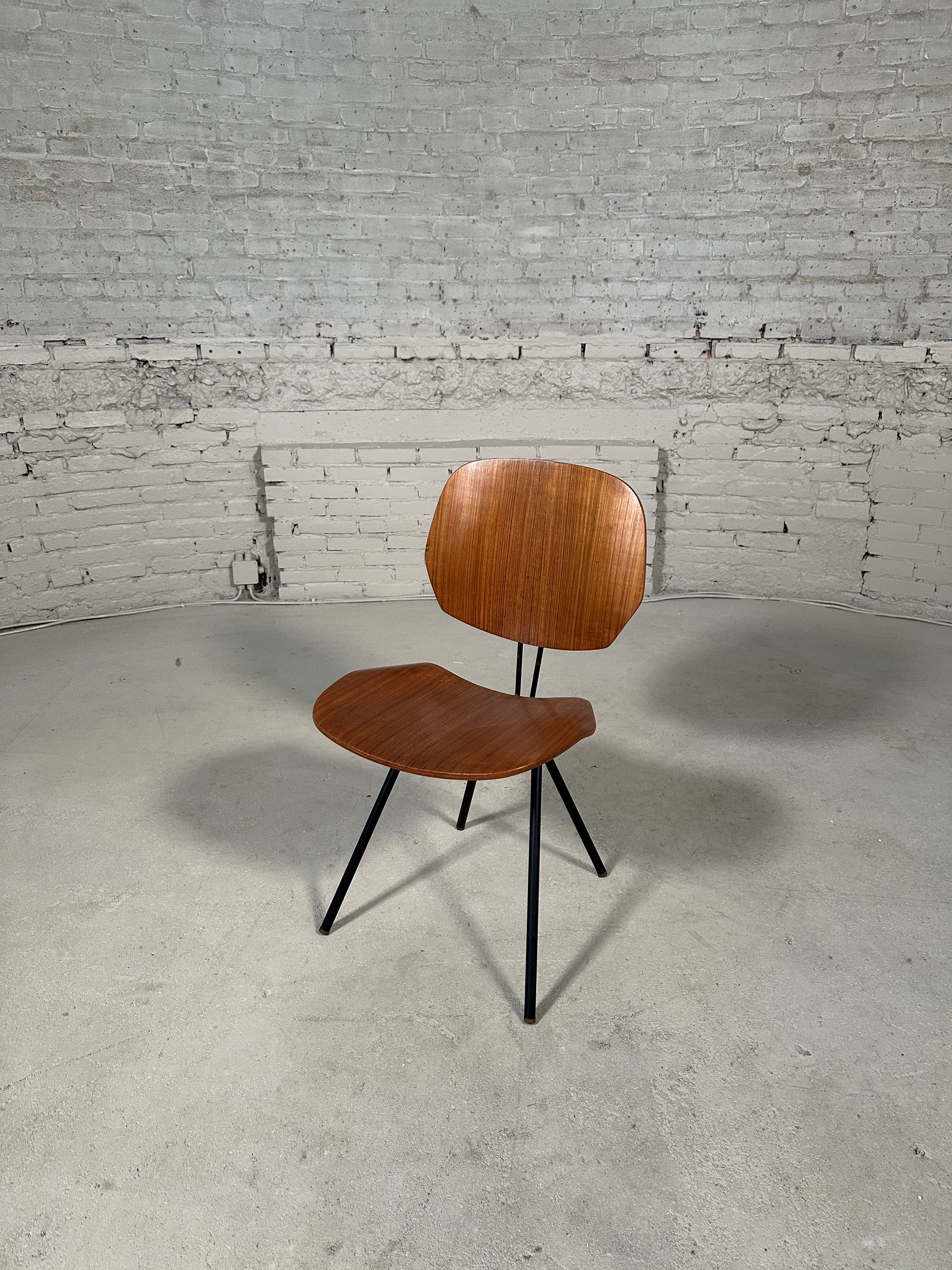 S88 Folding Chair by Osvaldo Borsani for Tecno