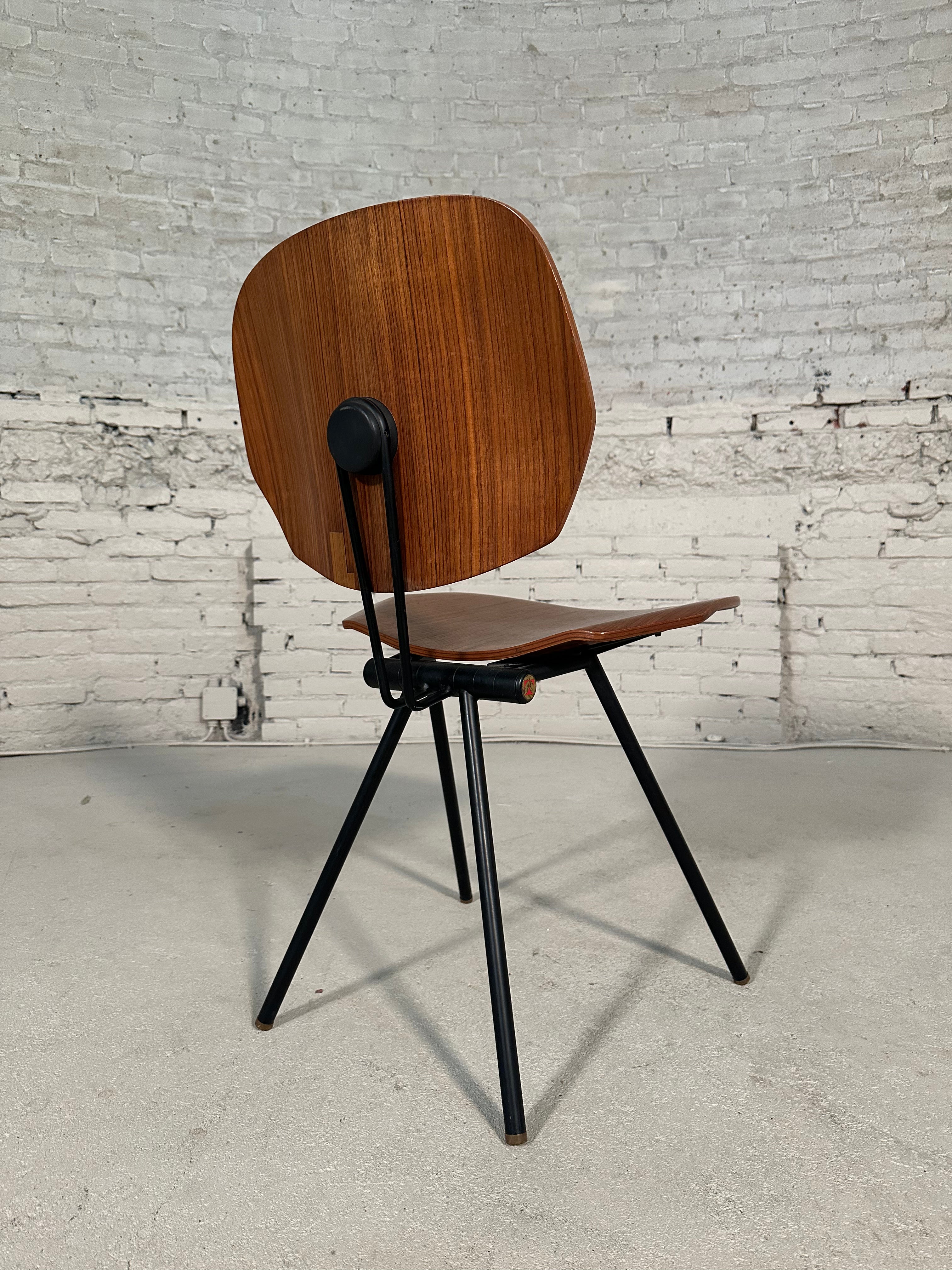 S88 Folding Chair by Osvaldo Borsani for Tecno