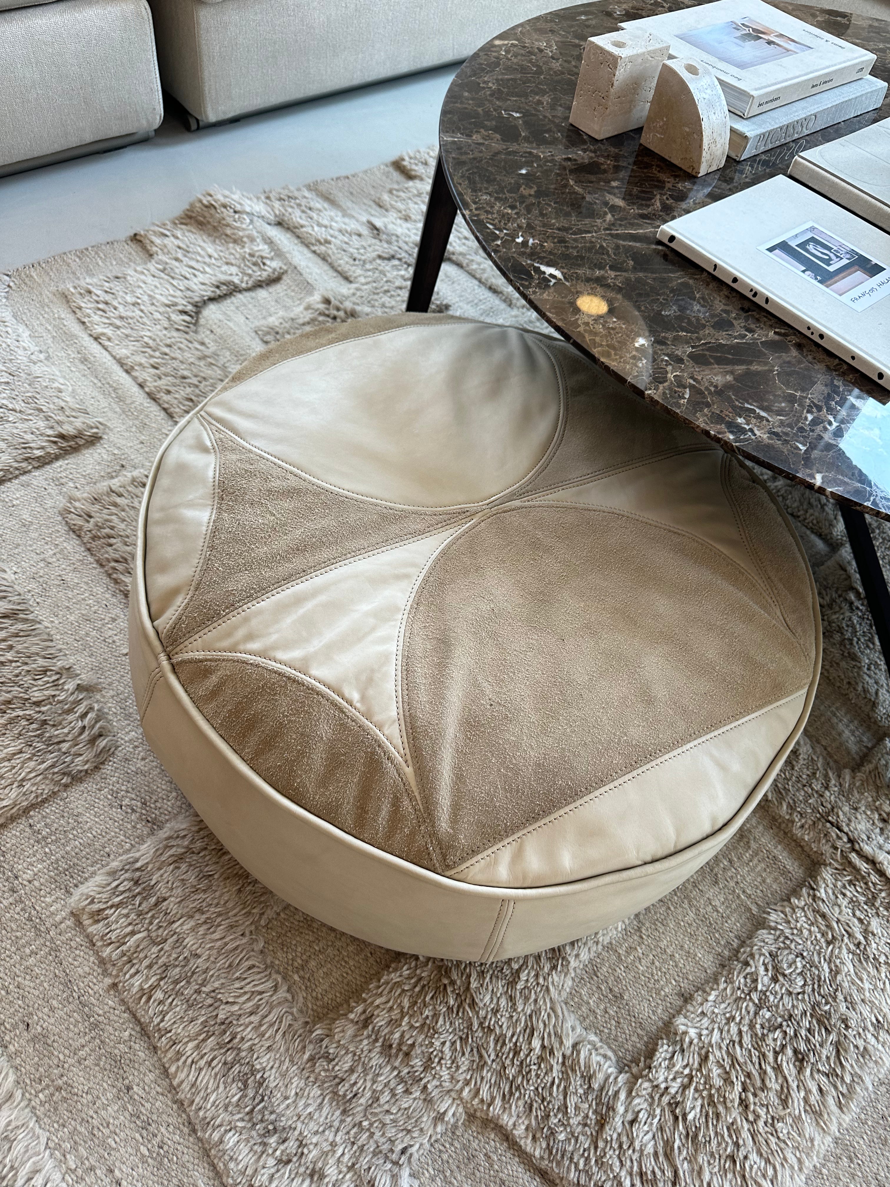 Catwalk Original Pillows/Ottoman