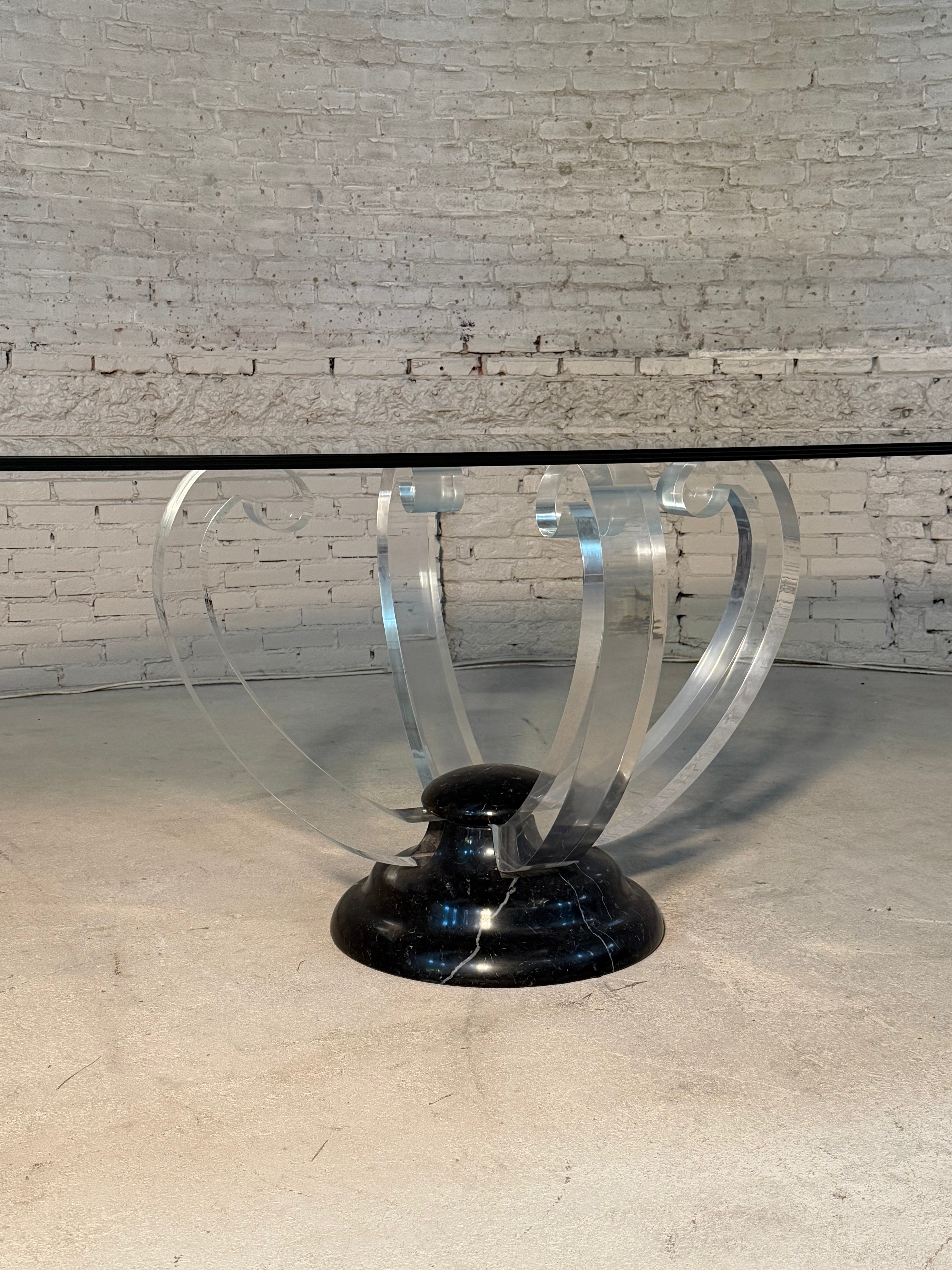 glazen ovale tafel