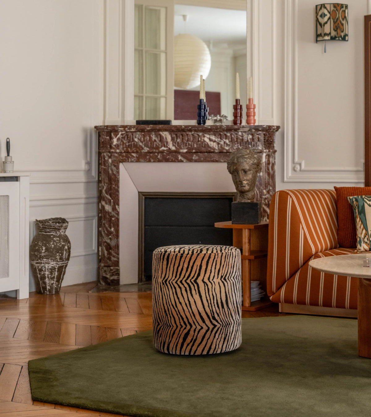 Footstool Tiger velvet / Ikat