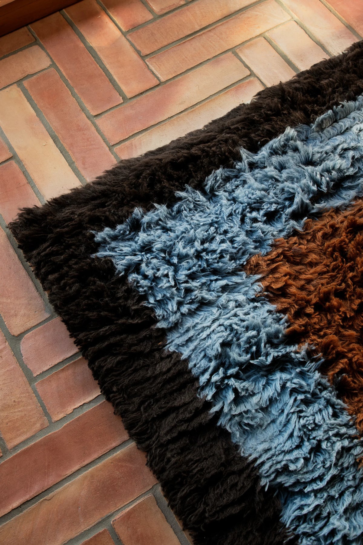 Shaggy Edge  Wool Rug - Amber