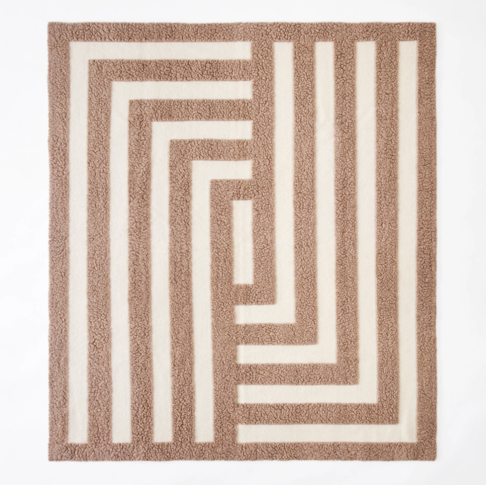 Labyrinth Throw / Dusty Deco