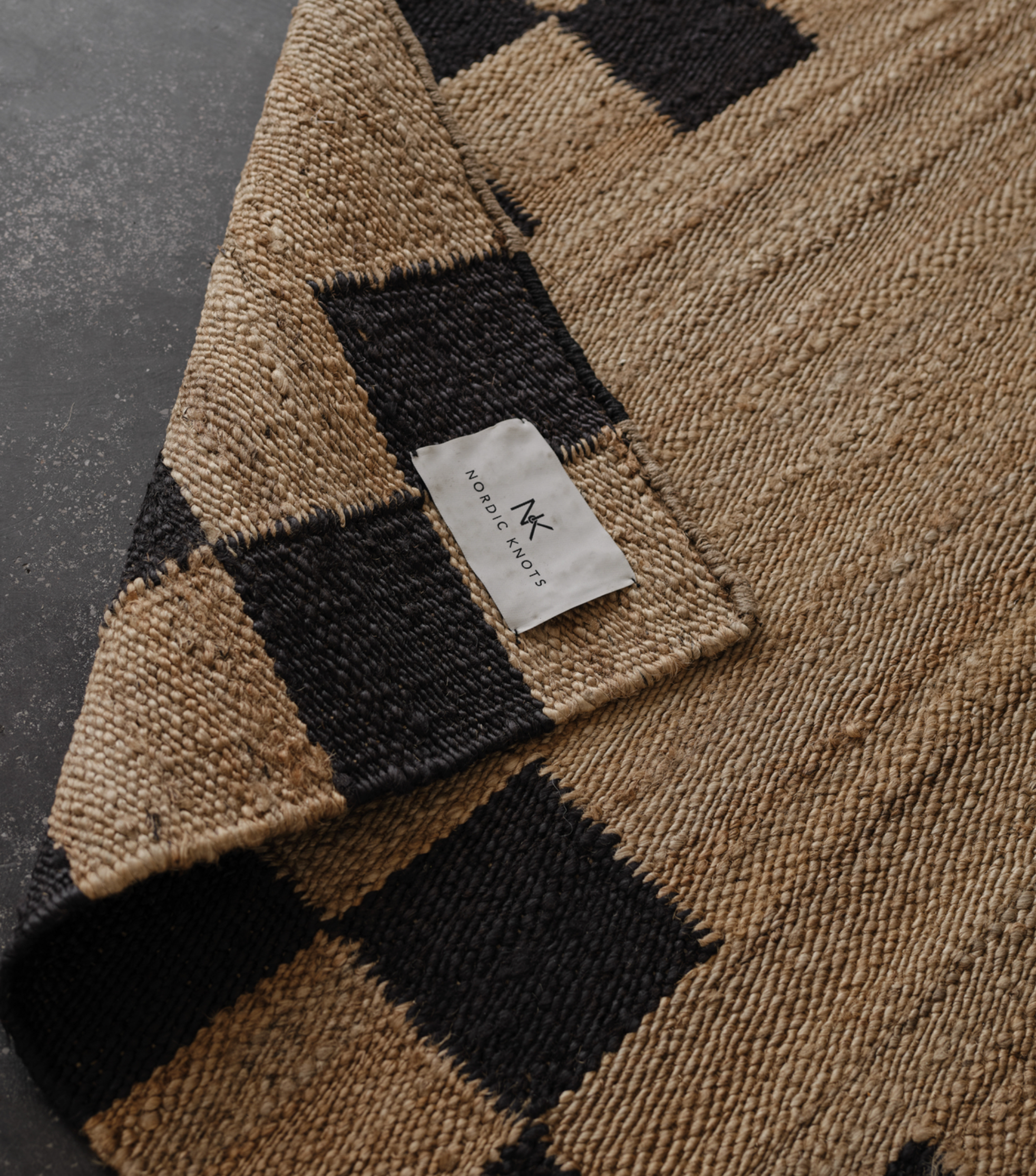 Jute Border Rug Black