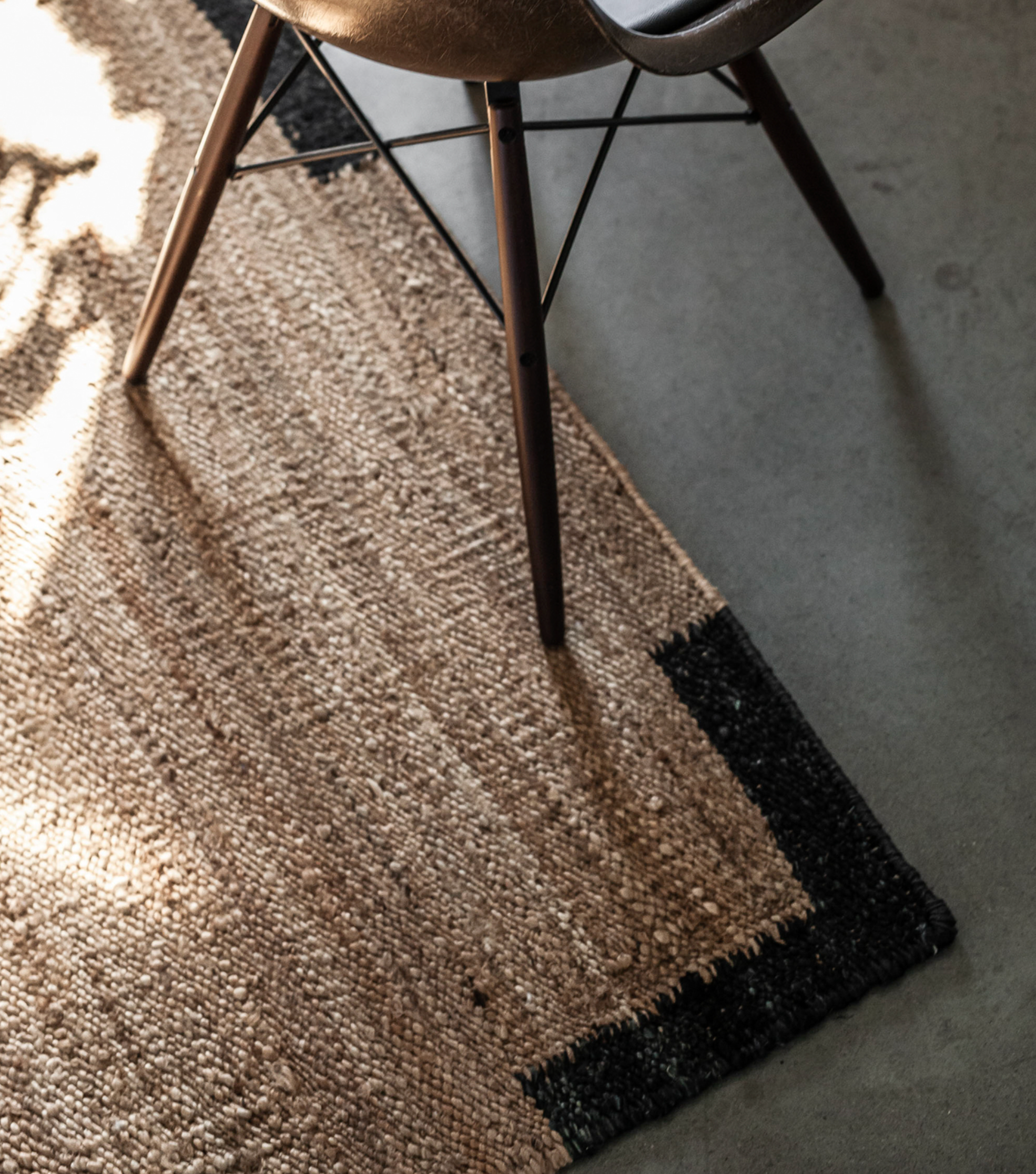 Jute Edge Rug Black