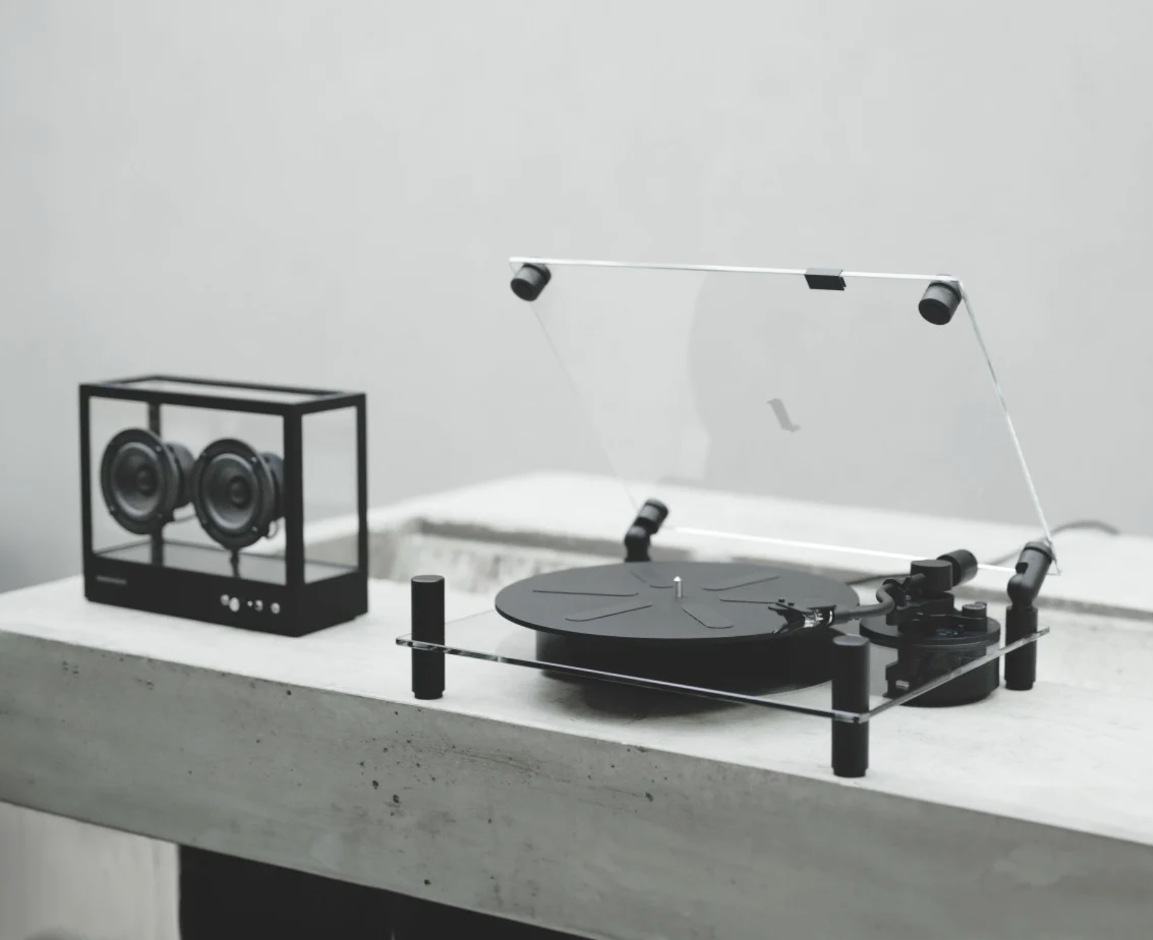 Transparent Turntable