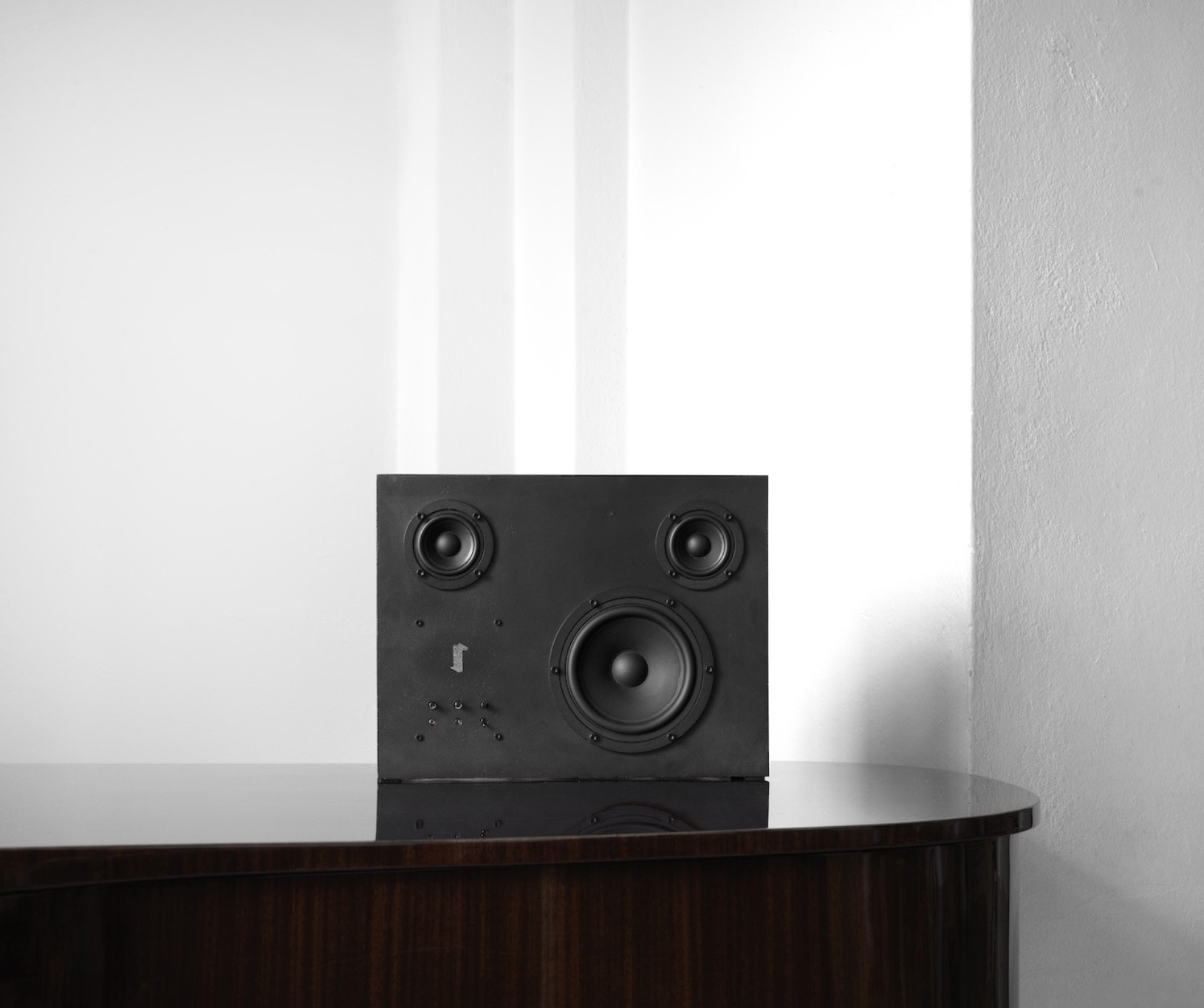 Steel Speaker