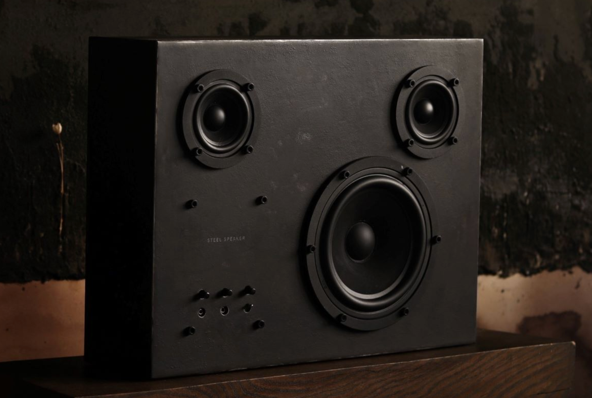 Steel Speaker