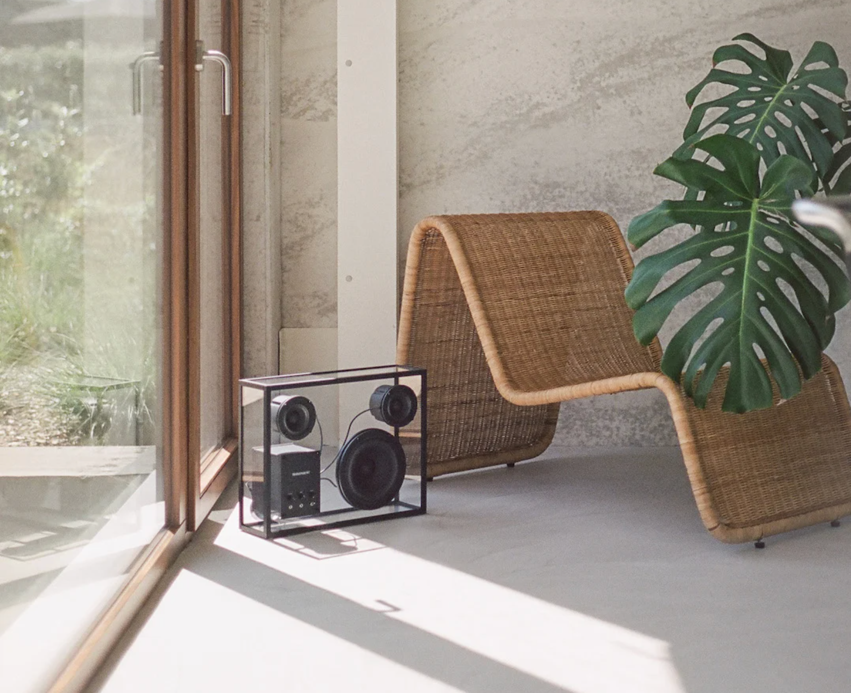 Transparent Speaker