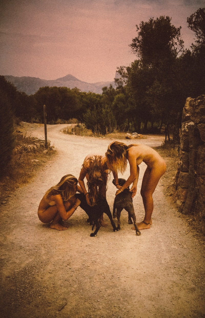 La Isla Mirage Edition No.1 / Kate Bellm