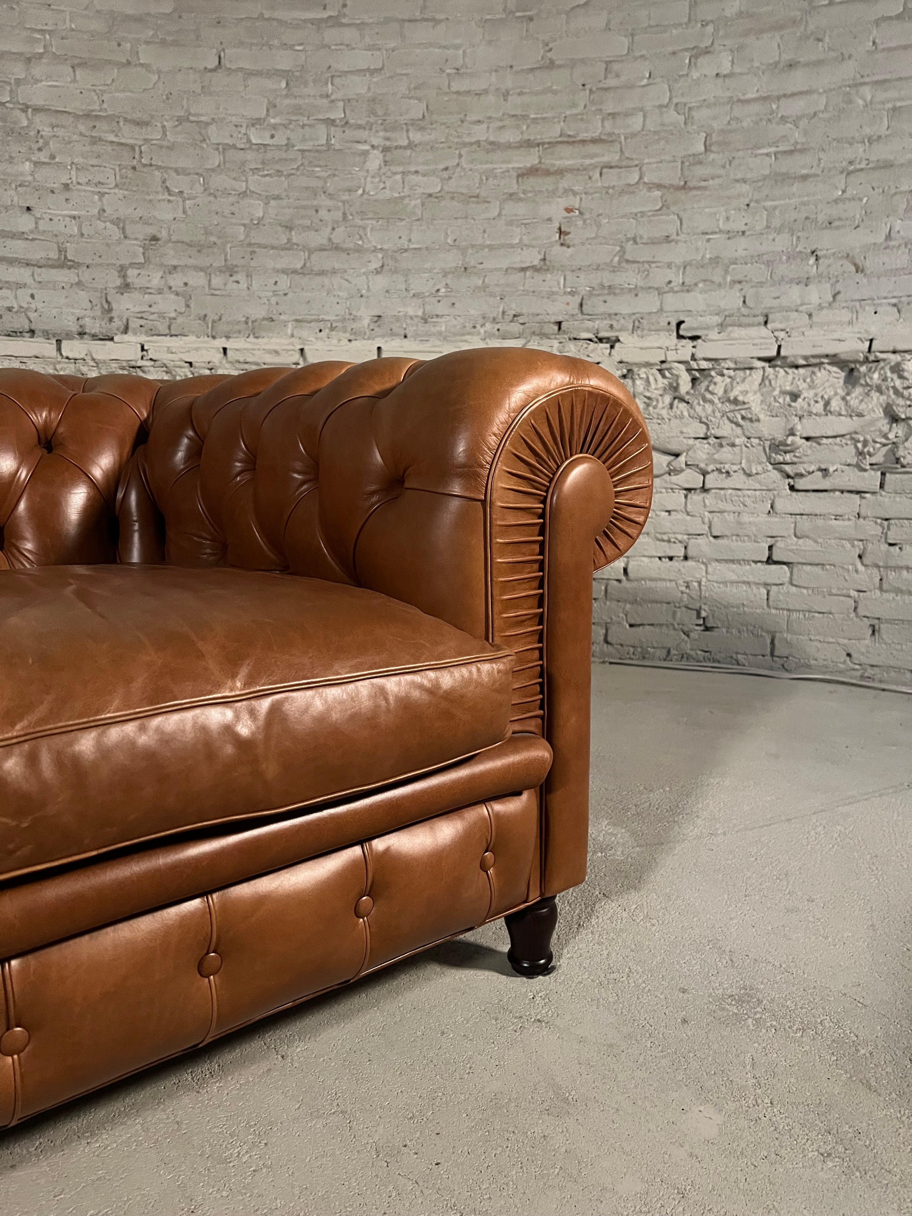 Chester One Sofa 4 seater - Poltrana Frau