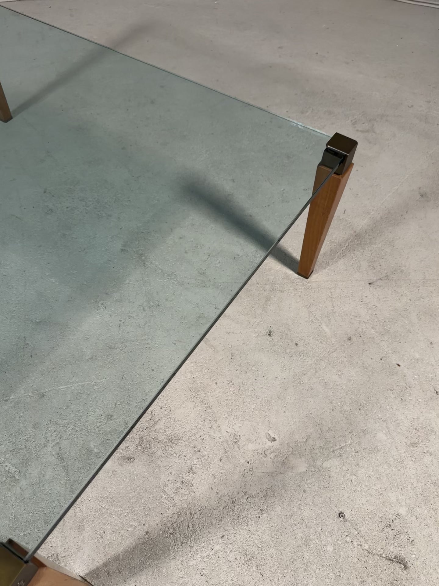 Load video: Dutch Coffee Table by Peter Ghyczy