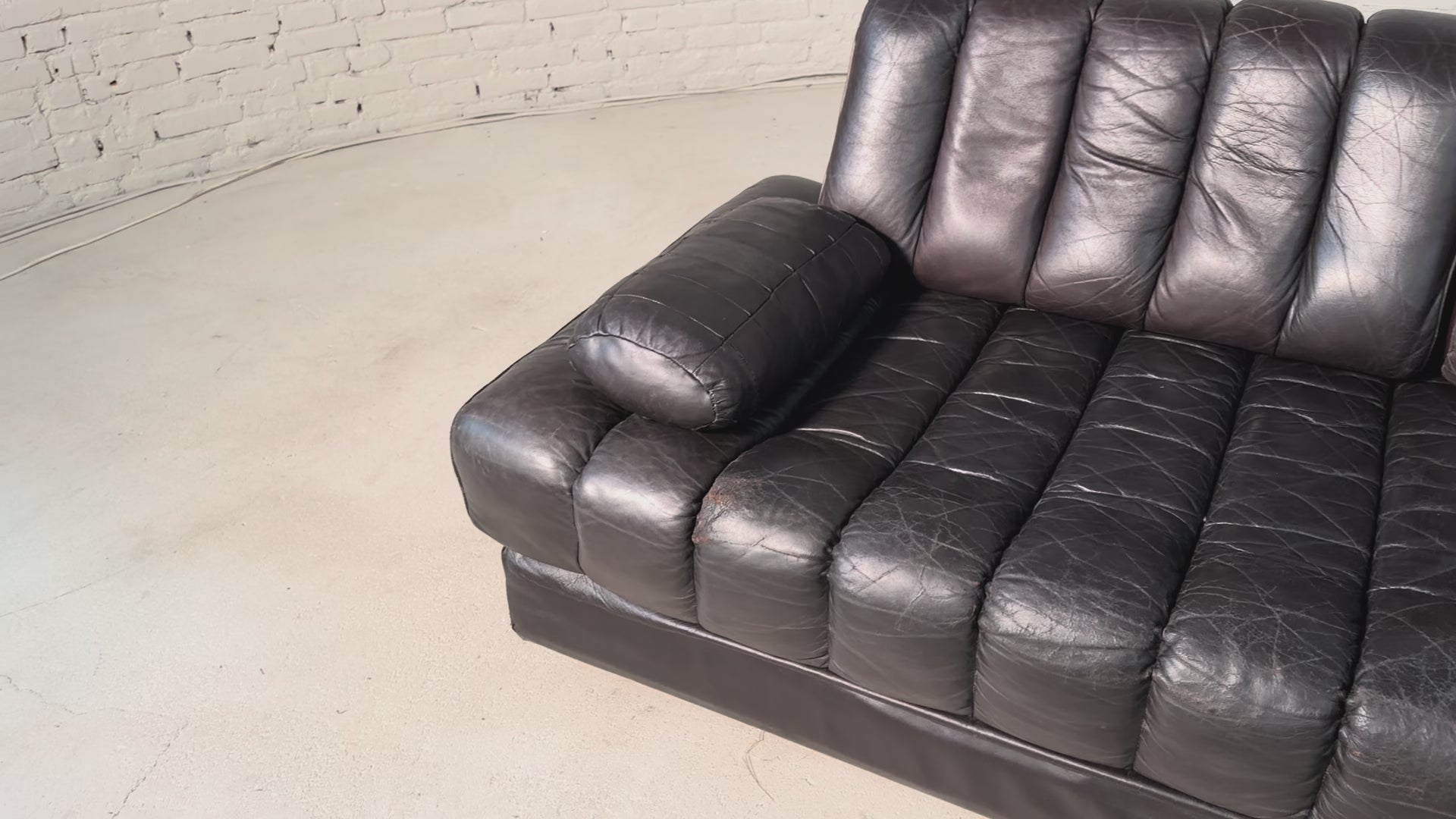 Load video: De Sede Leather Sofa Bed