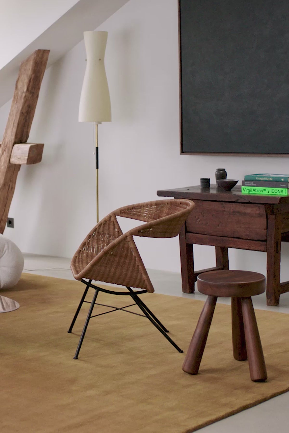 Load video: Grand Rug Leo