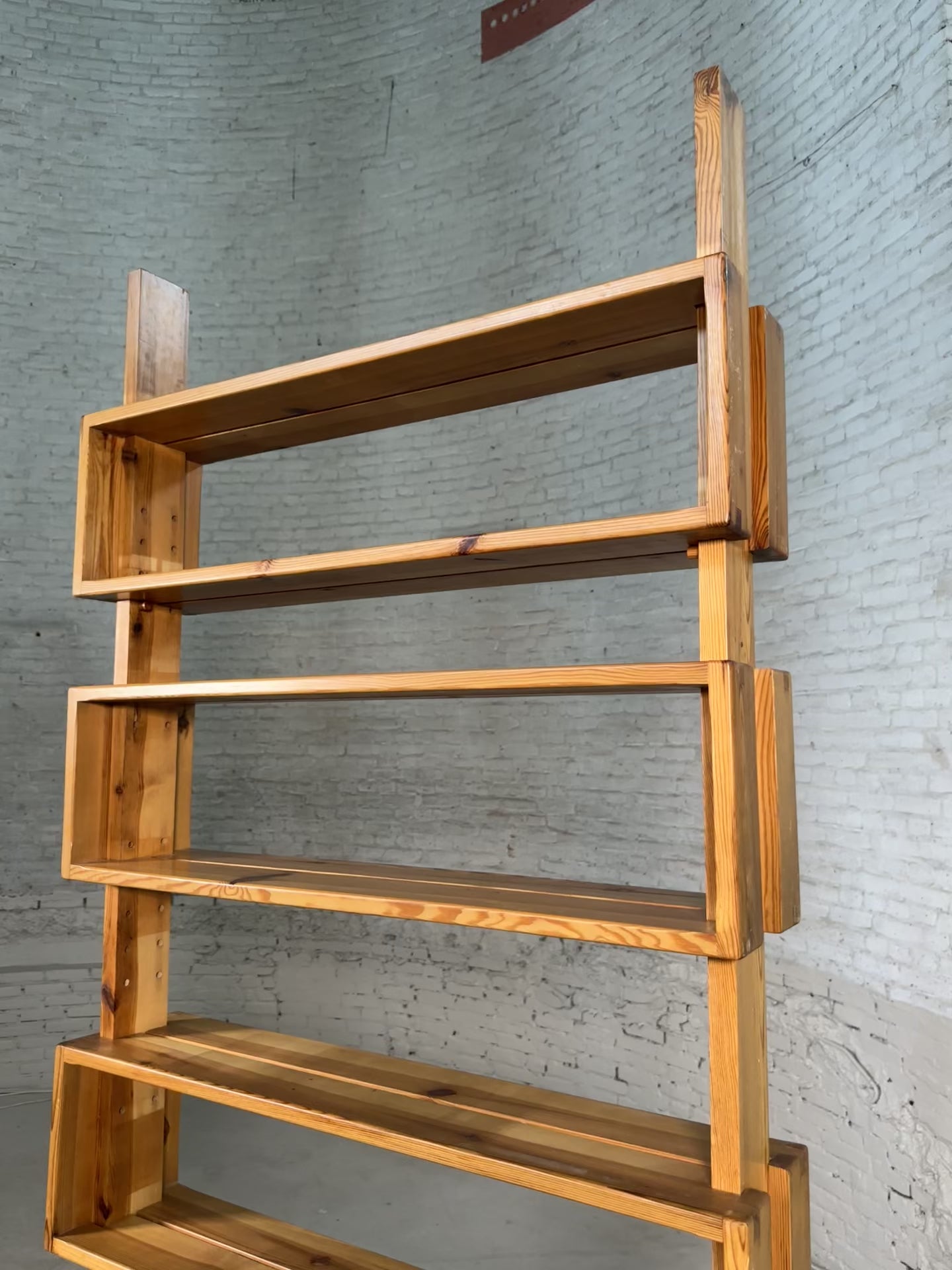 Load video: Pinewood wall unit Pierre Chapo style